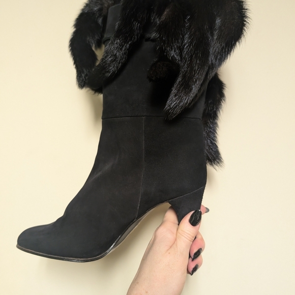 Rabbit Black Fur-Trimmed Women's Boots - Picture 4 of 12